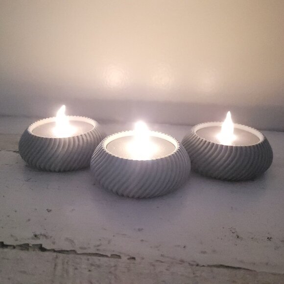 3 Minimalist Tealight Holder Modern Candle Holder cozy ambiance - Picture 5 of 8